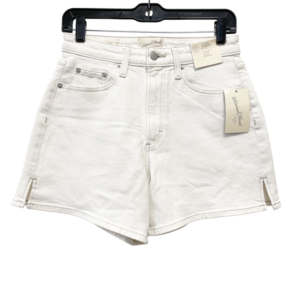 Universal Thread Women's White High Rise A-Line Denim Shorts 5"Size 6